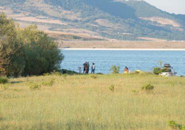L'Ente Irrigazione frena sull'accordo per la <b>gestione</b> dell'Oasi Wwf, invaso assalito dai bagnanti