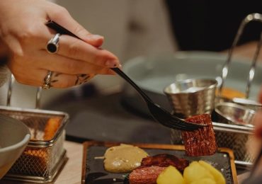 Impact corp, una startup di under 30 porta in Italia il business della carne senza cellule animali