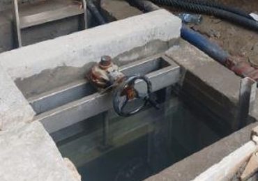 Venezia. Rivoluzione piazza San Marco, posizionate le prime due saracinesche anti <b>acqua</b> alta