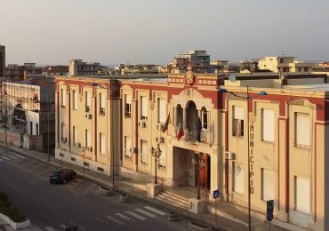 Barcellona PG. Crisi idrica, Amministrazione verso vademecum e ordinanze: "Non sprecare <b>acqua</b>"