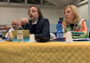 Pd Valenza contro la mozione della Lega sull'<b>acqua</b> pubblica: “Confusionaria e priva di sostanza”