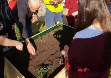 Grazie a nonno Giuseppe e al Rotary di Ravenna un orto a km zero alla scuola media Ricci Muratori