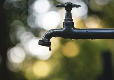 Rubinetto che gocciola: consumo elevato in bolletta e per l'ambiente - Idealista