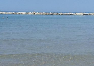 Dramma nel fermano, morto un turista emiliano mentre era in <b>acqua</b> - Riviera Oggi