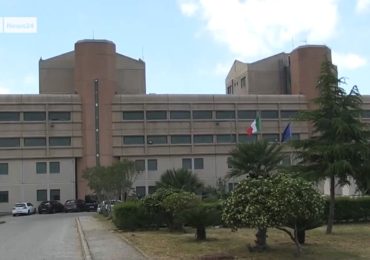 L'<b>acqua</b> non è potabile, due detenuti nel carcere di Vibo appiccano un incendio in cella