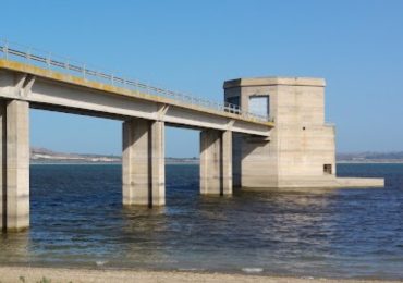 Siccità, ecco l'<b>acqua</b> per gli agrumeti della Sicilia orientale - Terra e Vita