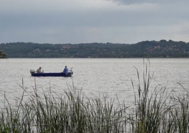 <b>Acqua</b> alta, lido impraticabile a Gavirate: quest'estate niente bagni nel lago - malpensa24