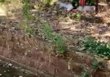 Perdita d'<b>acqua</b> nel cimitero: "Da oltre un anno aspettiamo che sia riparata" - CasertaNews