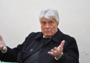 La 'scure' di Piero Angelini sull'<b>acqua</b> di Lucca