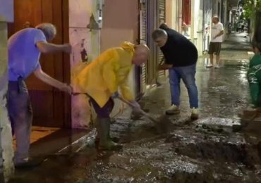 Frana di fango e detriti nel Casertano, due dispersi: sono madre e figlio. Evacuate abitazioni