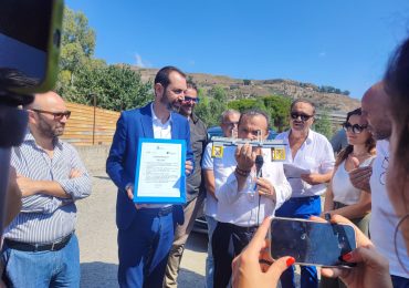 De Luca e Basile: "A Taormina solo l'<b>acqua</b> che le spetta, Messina non ne avrebbe di più"