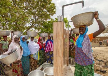"Un pozzo per la vita" e Terme Merano insieme per donare l'<b>acqua</b> in Benin - Africa Rivista