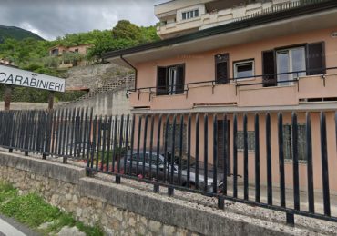 San Donato V.C. – Protesta contro il distacco dell'<b>acqua</b>, ammanettato e portato in caserma
