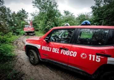 Maltempo: auto travolte dall'<b>acqua</b> nel foggiano, disperso Vf - Notizie - Ansa.it