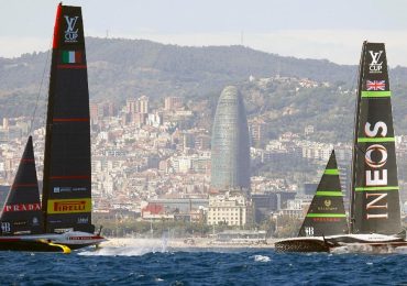 Finale Louis Vuitton Cup, Luna Rossa-Ineos Britannia: il pareggio è a vele spiegate
