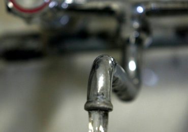 A Roma un cassonetto dell'<b>acqua</b> per spingere a consumo responsabile - Economia - ANSA