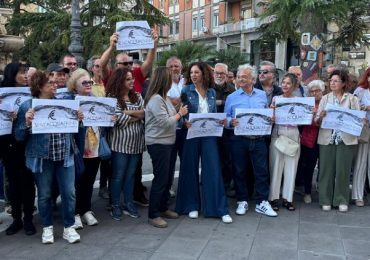 "<b>Acqua</b> gialla e sabbiosa", la crisi idrica torna a La Vita in Diretta (VIDEO) - vivienna.it