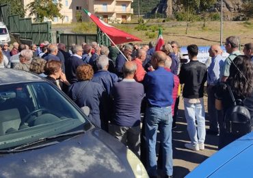 Troina assetata, sindaco guida la protesta, sit in all'Ancipa - vivienna.it