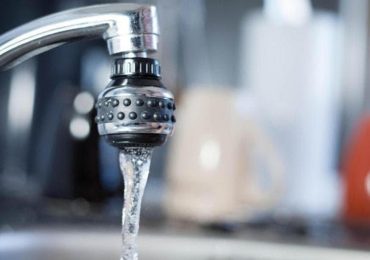Acqua, dai frangigetto e sistemi ibridi per il riscaldamento: i consigli per evitare gli sprechi in casa