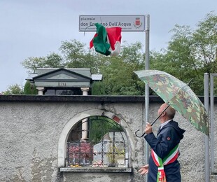Galbiate Ricorda Don Ermanno dell <b>Acqua</b> con Una Piazza nella Sua Bartesate - Virgilio