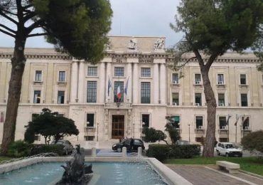 Riunione sulla contaminazione delle <b>acque</b> della Sorgente Vitello d'Oro - Prefetture