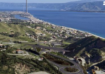<b>Acqua</b>, fogne e nuova viabilità: le 24 opere compensative che Messina pretende insieme al Ponte