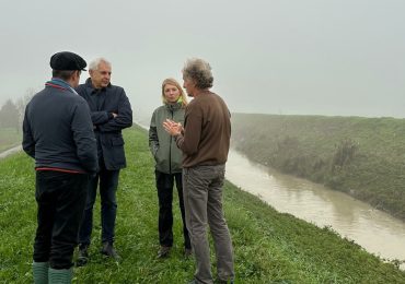 Reggio, la visita del sindaco e assessore nei luoghi dell'alluvione - 24Emilia