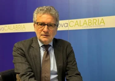 Non solo l'acquisto di 'Scaccomatto', passa l'atto d'indirizzo sulla Catanzaro Servizi voluto da Azione