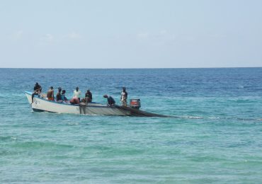 Trasbordano migranti su un peschereccio: arrestati 3 scafisti - Ciak Telesud