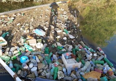Tevere, la barriera acchiappa plastica va prorogata: si rischia l'invasione di rifiuti - RomaToday
