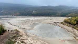 LA BASILICATA È UNA REGIONE RICCA DI <b>ACQUA</b>... CHE SI RITROVA SENZA <b>ACQUA</b>