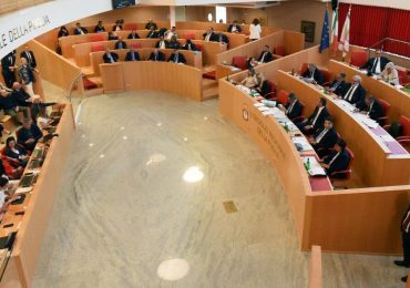 Regione Puglia, spuntano 9 nuove poltrone di nomina politica nelle società partecipate