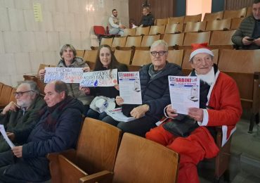 I cittadini protestano contro aumento dell'<b>acqua</b> e chiedono congelamento - il giornale online di Rieti