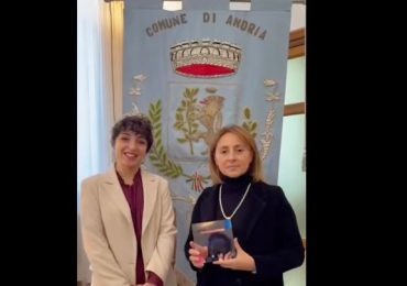 Alla giovane andriese Nunzia Lomonte il primo premio della seconda edizione ... - VideoAndria.com