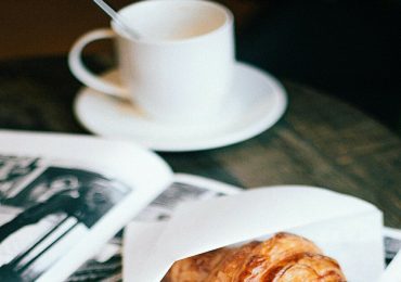 Chiede un bicchiere d'<b>acqua</b> e finisce in coma per dieci giorni: "Non so ancora se i danni ...