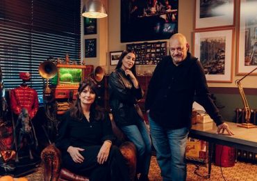 Cinema, “Cambiare l'<b>acqua</b> ai fiori” diventa un film, ciak a maggio - Askanews