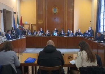 Foggia, scoppia la polemica in Consiglio. <b>Gestione</b> dei servizi Amiu al centro del dibattito