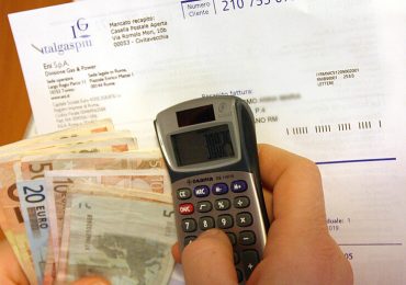 Pressione sui Portafogli: Impennata dei Costi di Luce e Gas in Arrivo - Nuove Cronache