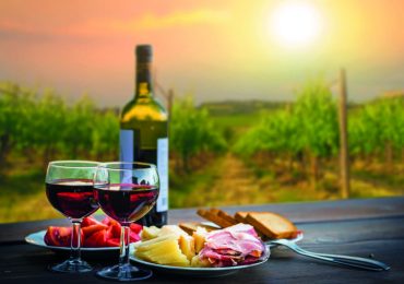 Cresce il mercato globale dell'enoturismo trainato da sostenibilità, esperienze immersive e social