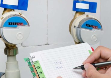 Bolletta <b>Acqua</b>: addio a costi nascosti e pagamenti onerosi | C'è solo un modo per <b>risparmiare</b>