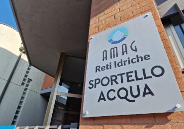 Con l'<b>acqua</b> (pubblica) alla gola. Società sull'orlo del crac - LOSPIFFERO.COM