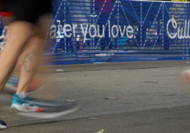 Maratona di Bologna 2025, punta sull'<b>acqua</b> filtrata per eliminare le bottiglie di plastica