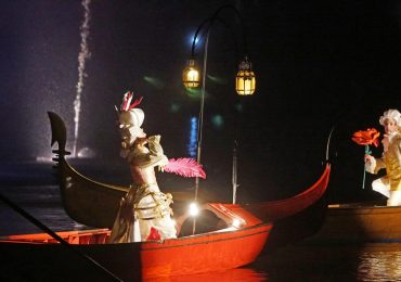 Al Carnevale di Venezia lo spettacolo sull'<b>acqua</b> su Casanova - Notizie - Ansa.it