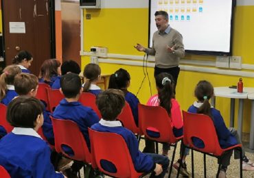 Educare al rispetto dell'<b>acqua</b>: GAIA S.p.A. porta il suo progetto nelle scuole di Carrara