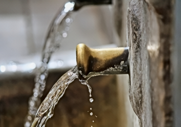 L'<b>acqua</b> torna pubblica. Iren e politica restano al palo - VercelliNotizie