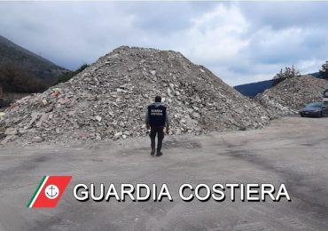 Controlli ambientali: due attività sequestrate, bonificata un'area di 20mila metri quadrati