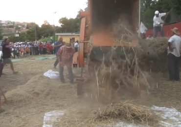 Ritorna a Beltiglio di Ceppaloni la “Sagra della trebbiatura” (video) | Tv7 Benevento