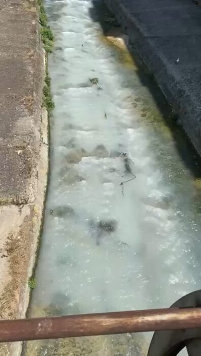<b>ACQUA</b> BIANCASTRA NEL FIUME IRNO, IL PLAUSO DEL SINDACO DI SALERNO AI CC ...