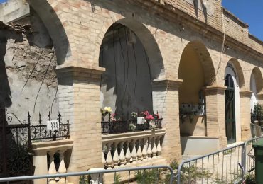 Degrado al cimitero, l'opposizione va all'attacco - Il Resto del Carlino