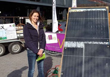 Il pannello solare che scalda gratis 200 litri d'<b>acqua</b>, realizzato da un'ingegnera belga con i ...